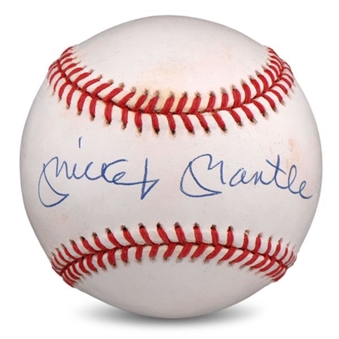  Mickey Mantle Signed  A.L. Baseball (Upper Deck Authenticated)